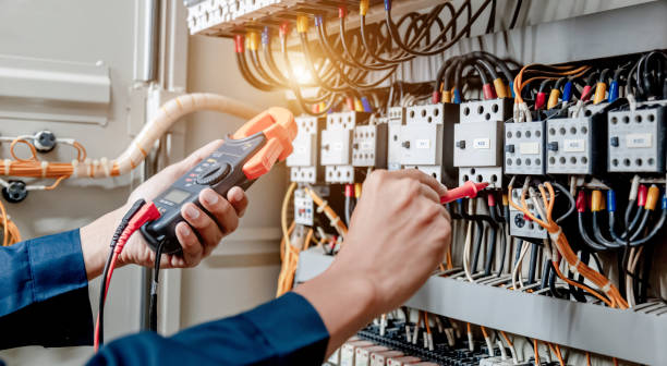 Best Local Electrician Companies  in Clinton, IL