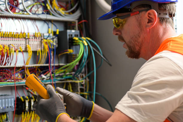 Best Electrical Contractors for Businesses  in Clinton, IL